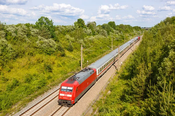 Stuttgart Németország 2021 Május Deutsche Bahn Intercity Vonata Németországi Stuttgartban — Stock Fotó