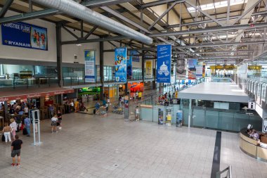 Weeze, Almanya - 23 Haziran 2019 Weeze Niederrhein Havaalanı (NRN) Almanya Terminal Binası.