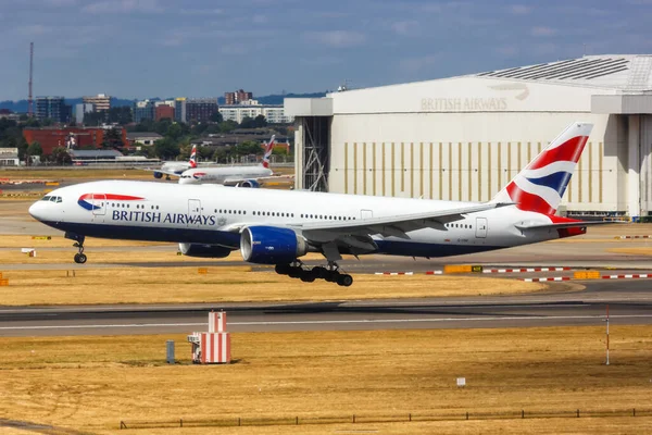 Лондон Великобритания Июля 2018 Года Самолет Boeing 777 200Er British — стоковое фото