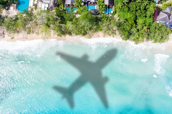 Viajes Vacaciones Mar Simbólico Imagen Avión Vuelo Seychelles Playa Agua —  Fotos de Stock