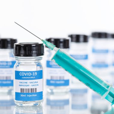 Coronavirus Aşı Şişesi Corona Virüs Şırıngası COVID-19 Covid Aşıları Kare Şişe