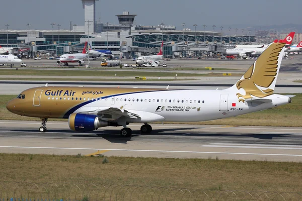 Gulf Air Airbus A320 Istanbul Aeroport — Fotografie, imagine de stoc