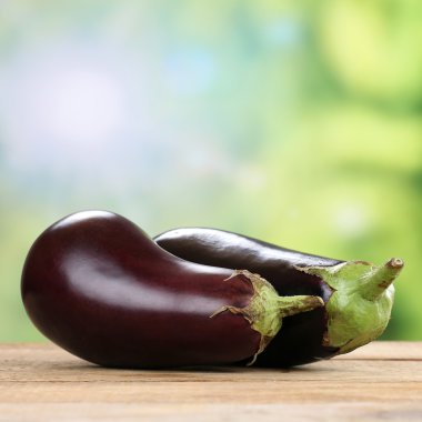 Yaz aylarında patlıcan ya da patlıcan sebze