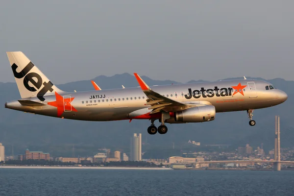 Jetstar Airbus A320 Osaka Kansai Airport — Stock Photo, Image