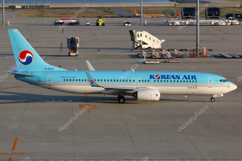 Korean air 737-800. Пекинский столичный международный аэропорт. Гонконг сингапур на карте мира. Ченгду фото. Emirates route map.