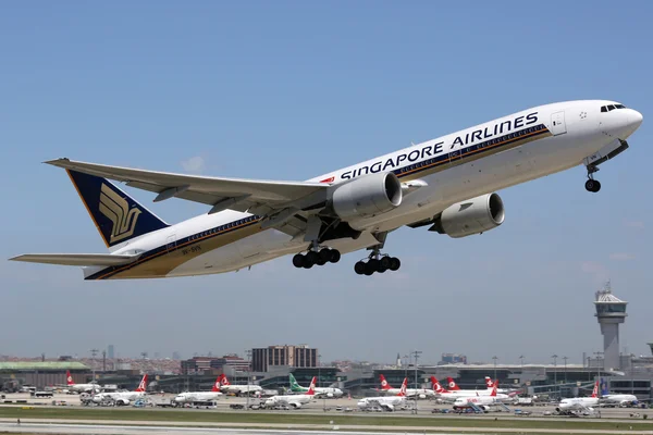 Singapore Airlines Boeing 777-200 — Stockfoto