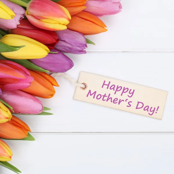 Mutlu anneler günü renkli Lale çiçek ve tebrik araba ile