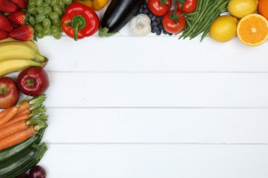 Sebze ve meyve gibi elma, portakal, domates ile boşaltmak