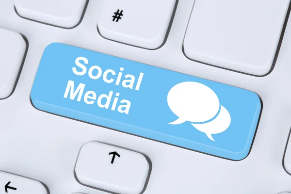 Sociala medier eller nätverk internet nätverk online vänskap — Stockfoto