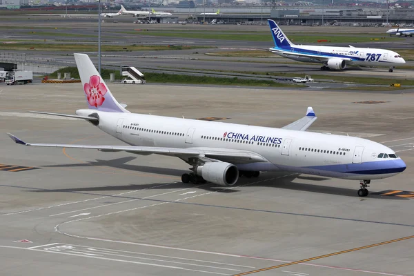 China Airlines Airbus A330-300 airplane — Stock Photo, Image