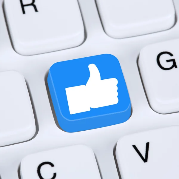 Pojęcie Internetu jak przycisk symbol ikona kciuk mediów społecznych o — Zdjęcie stockowe