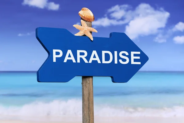 Paradise with beach in summer on vacation — Stock Photo, Image