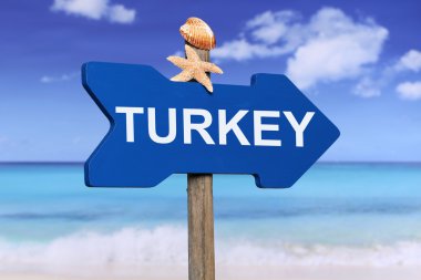 Türkiye'de yaz aylarında kumsalda tatil ile