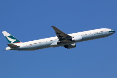 Cathay Pacific Boeing 777-300 uçak