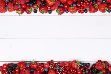 Berry meyve çerçeve çilek, ahududu, kiraz ve 