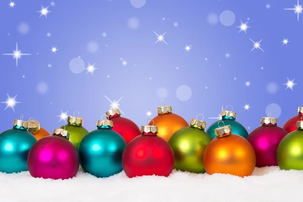 Muchos coloridos bolas de Navidad decoración de fondo con copyspa Imágenes de stock libres de derechos