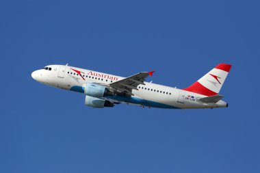 Austrian Airlines Airbus A319 airplane