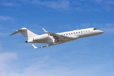 Fort Lauderdale, ABD - 5 Kasım 2025: ABD Fort Lauderdale havaalanında bombardıman uçağı.