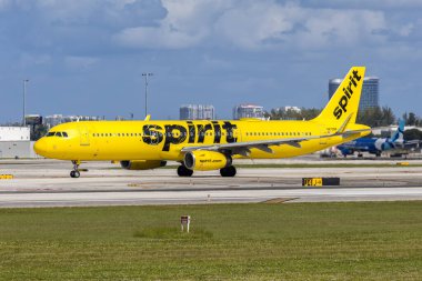 Fort Lauderdale, ABD - 5 Kasım 2025: Spirit Airlines Airbus A321, Fort Lauderdale Havaalanı, ABD.