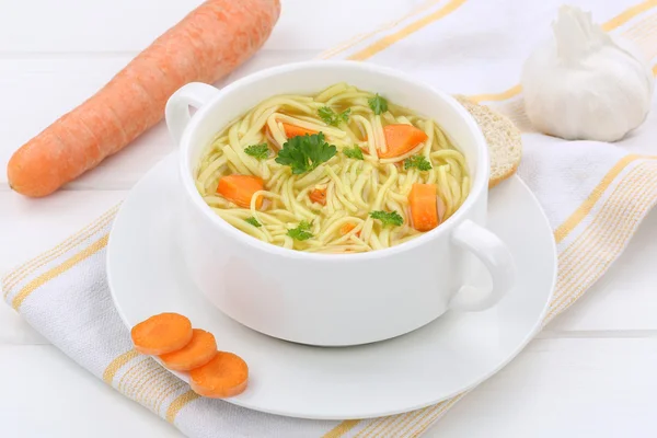 Noodle soup in bowl with baguette and noodles — Stock Photo, Image