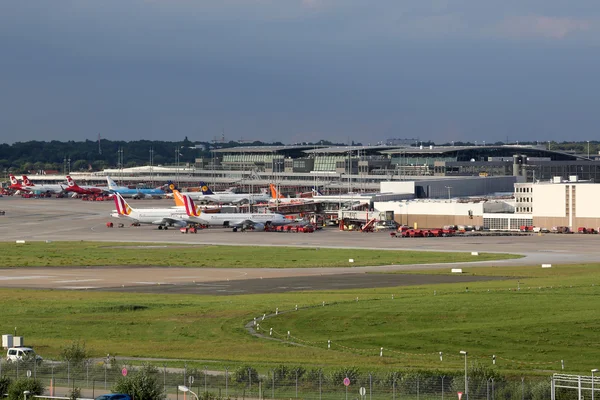 Hamburg Airport overview — Stock Photo, Image