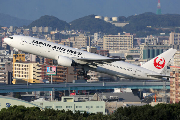 Japan Airlines Boeing 777-200 airplane
