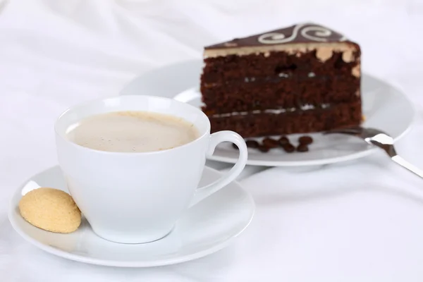 Coffee and cake sweet chocolate tart dessert — Stock Photo, Image