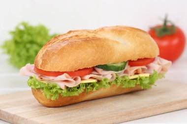 Alt Şarküteri sandviç baget ile jambon kahvaltı için