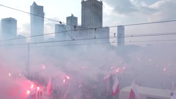 ПОЛЕНД, ВАРШАВА - 1 августа 2019 года: Польский час W — стоковое видео