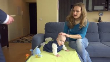 Anne oyun bebek. Soğuk baba bırak para. 4k