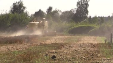 Tarım makineleri birleştirin Çalışma hasat buğday tahıl alanı