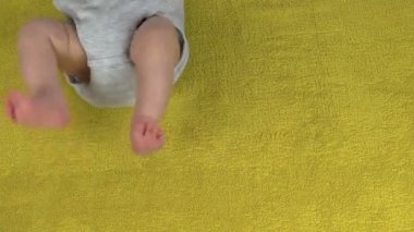 Yere ayak anne ve bebek bebek yakınındaki işareti palmiye