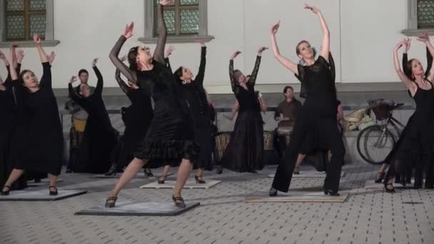 Gruppo di ballerini di flamenco donna danza e batterista ritmo beat 4K — Video Stock