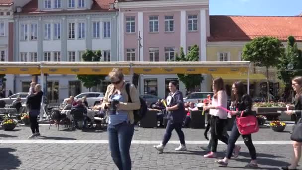 People procession blow soap bubbles in the air on sunny day . 4K — Stock Video