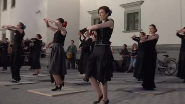 Flamenco dancers woman performance. 4K — Stock Video