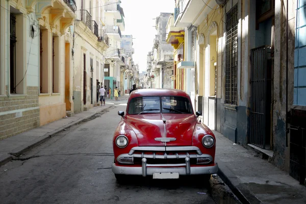 Clásico Viejo Coche Americano Habana Backstreet —  Fotos de Stock