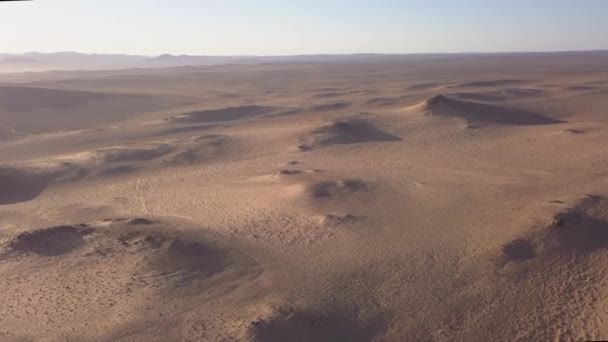 Zdjęcie Pustynnego Krajobrazu Wydmami — Wideo stockowe