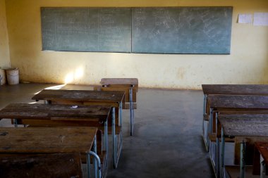 Güney Afrika'da fakir okul