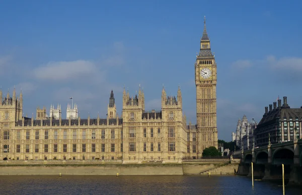 Біг-Бен та Вестмінстерський палац у Лондоні, Англія — стокове фото