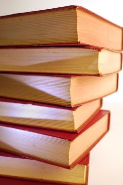 Bir yığın eski kitap