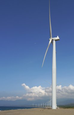 Aşağıdan rüzgar türbini