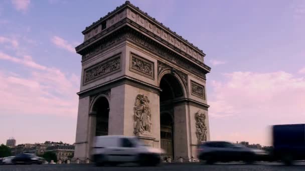 Druk kruispunt op de arc de triomph, paris, Frankrijk — Stockvideo