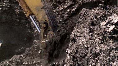 bir kömür madeni çukur kömür kazıma kazıcı