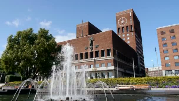 Landmark city hall in oslo, norway — Stock Video