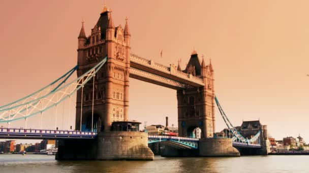 ロンドン, イギリスのタワー ブリッジ — ストック動画