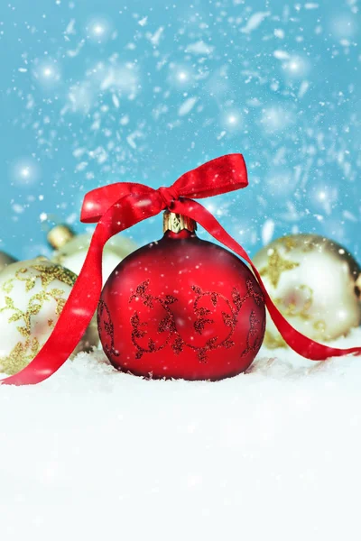 Kerst ornamenten. Winter achtergrond — Stockfoto