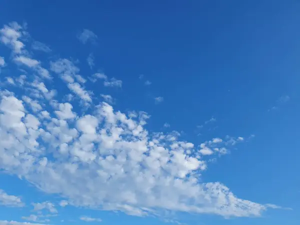 Zbliżenie Niebieskie Niebo Chmurami — Zdjęcie stockowe