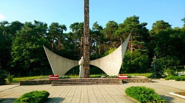 Savaş Siekierki, Polonya'da Cementary