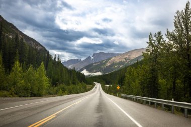 The beautiful scenic Icefields Parkway Highway in Banff National Park, Canada.
