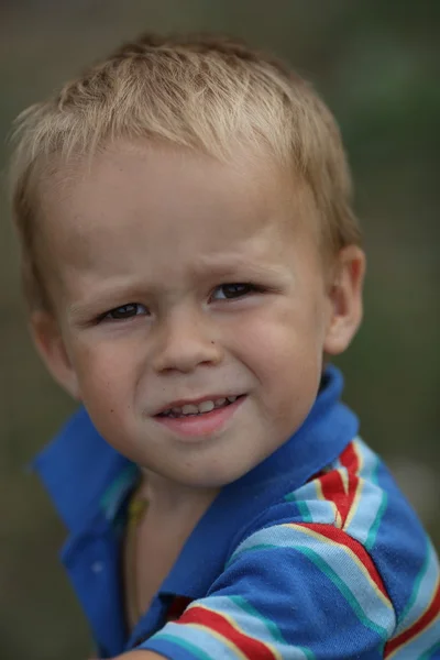 Porträt eines Jungen — Stockfoto